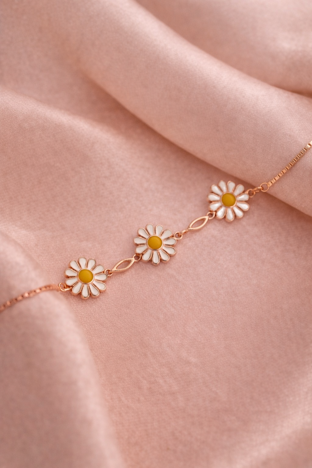 Daisy Floral Bracelet