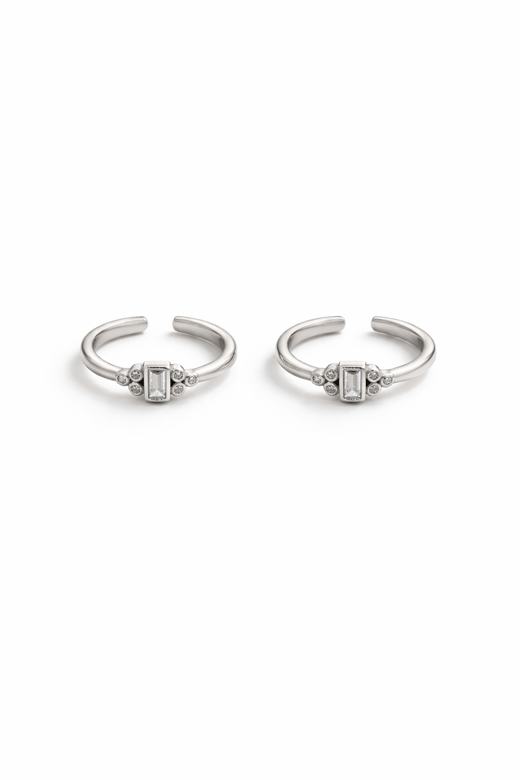 Emerald Bar Cluster Toe Ring Silver