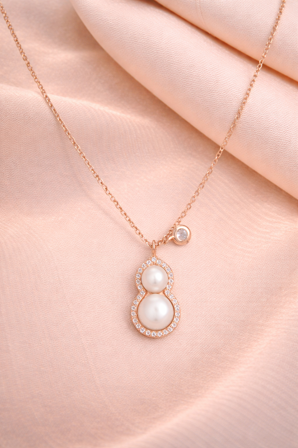 Classic Pearl Drop Pendant