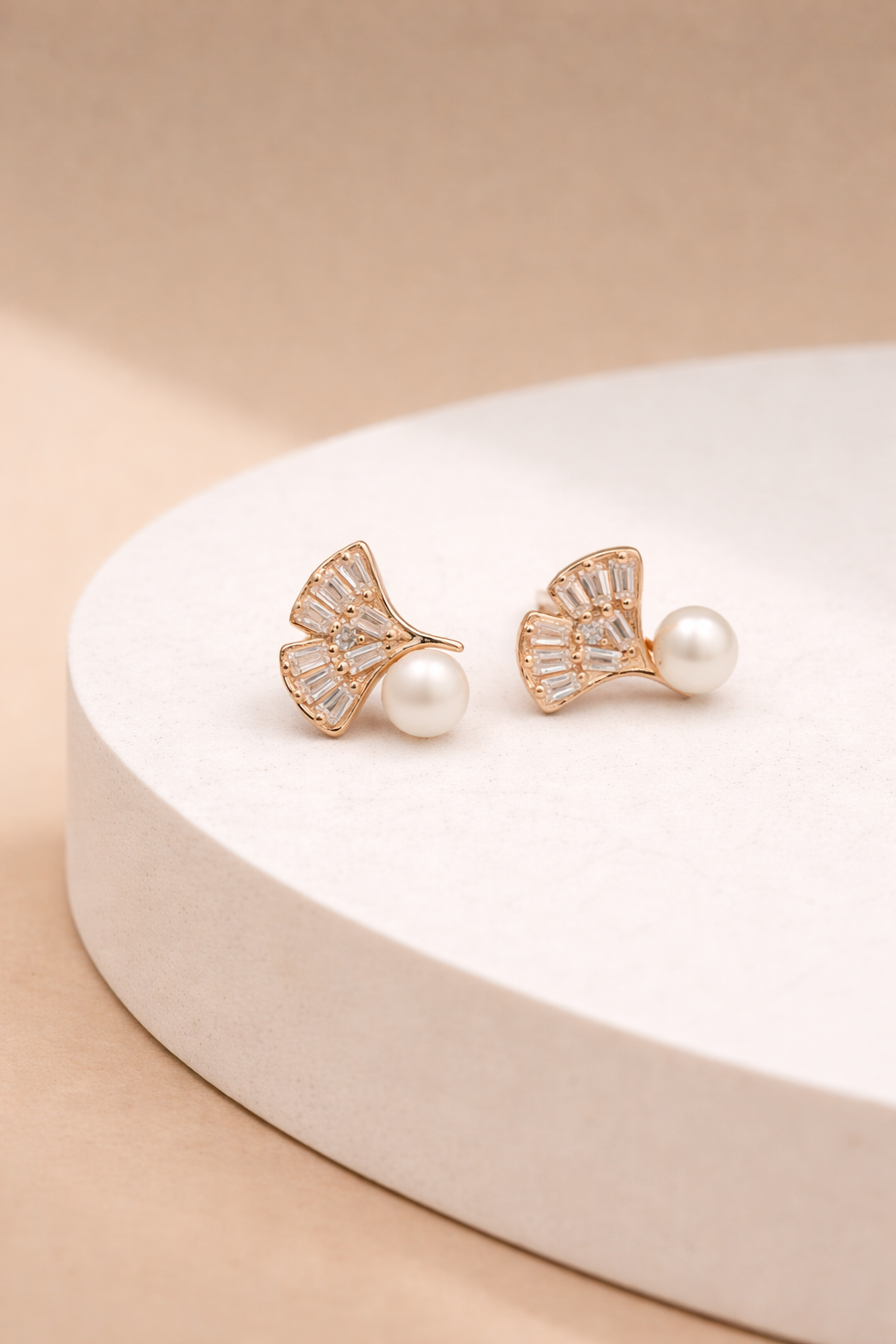 Pearl Fan Studs