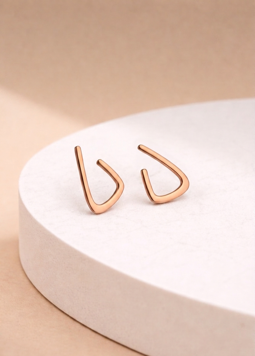 Minimal Curve Studs