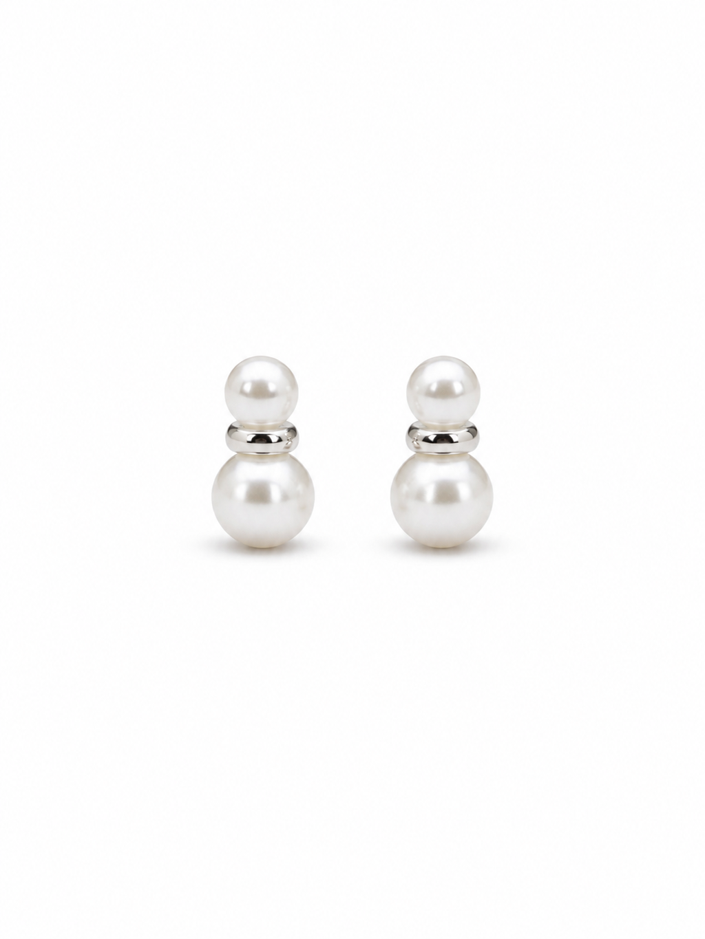 Snow Pearl Studs