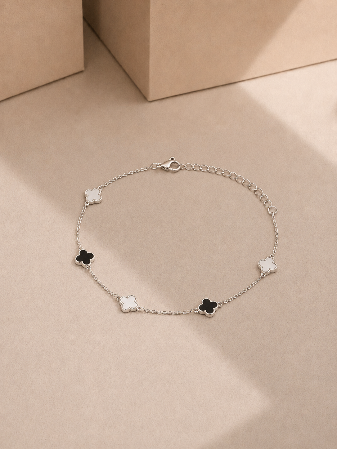 Mono Clover Bracelet