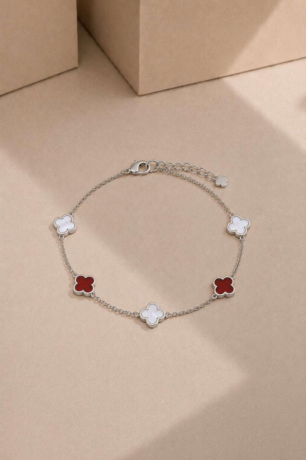 Rouge & Pearl Bracelet