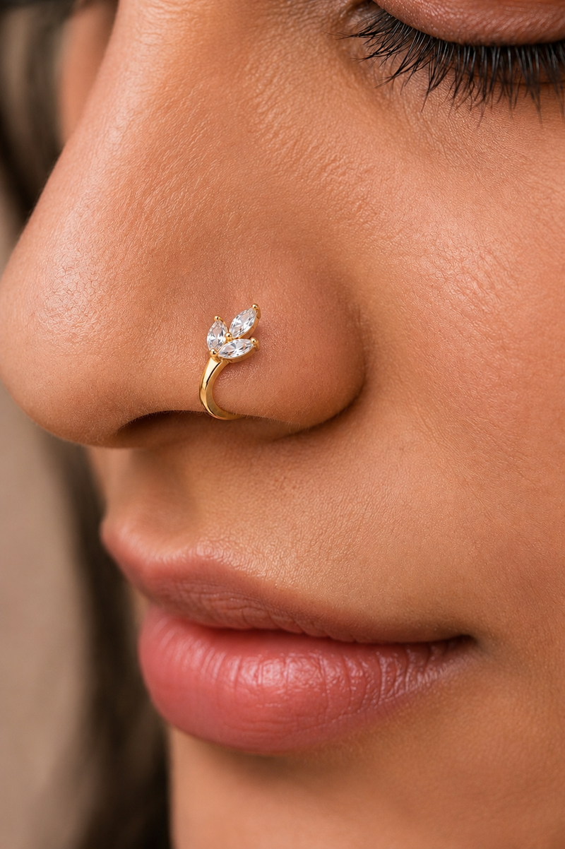 Frost Leaf Nose Pin